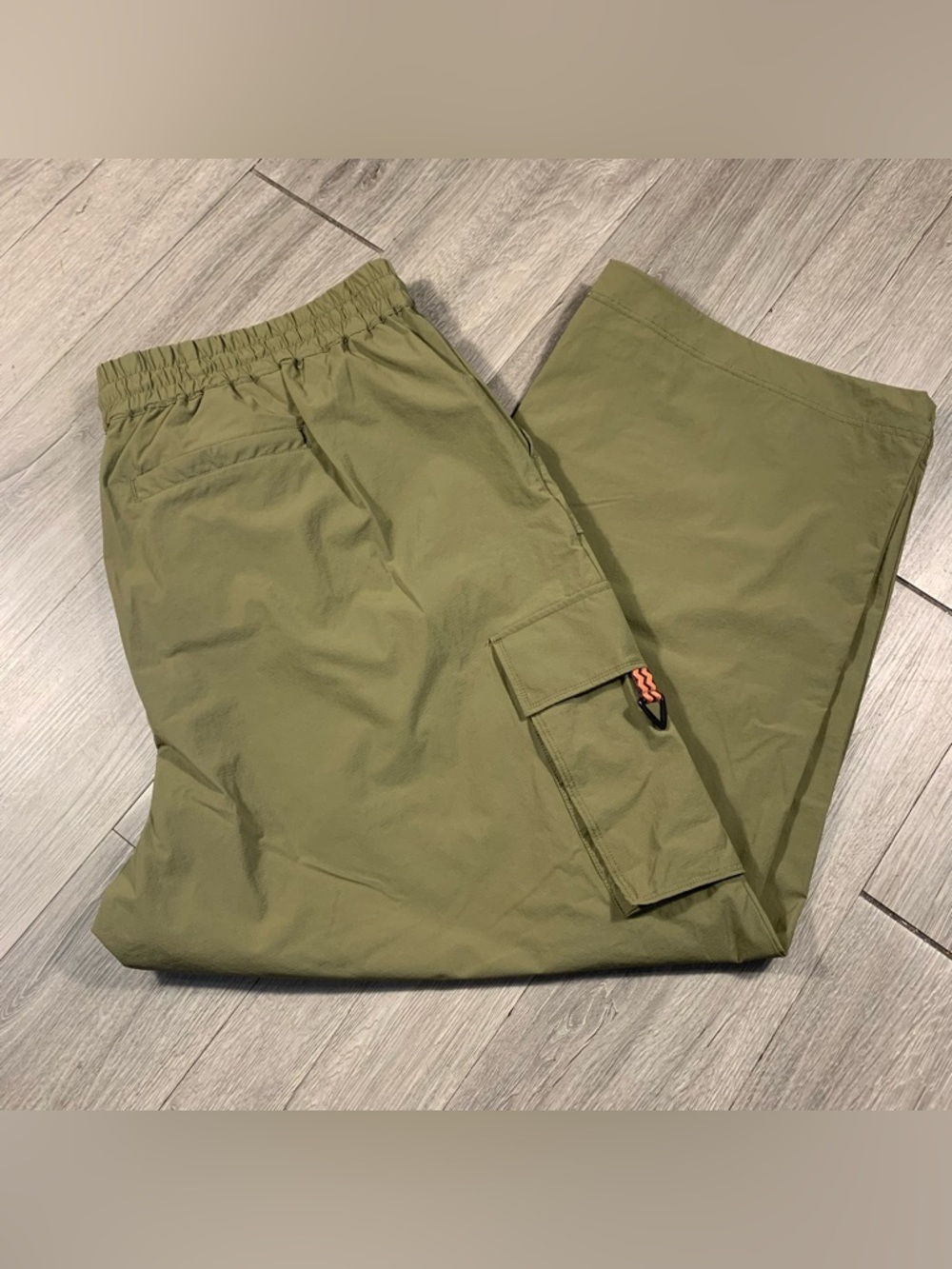 Fabletics Heights Cargo Pants/Joggers Olive Color Outdoors‎ size 3X
